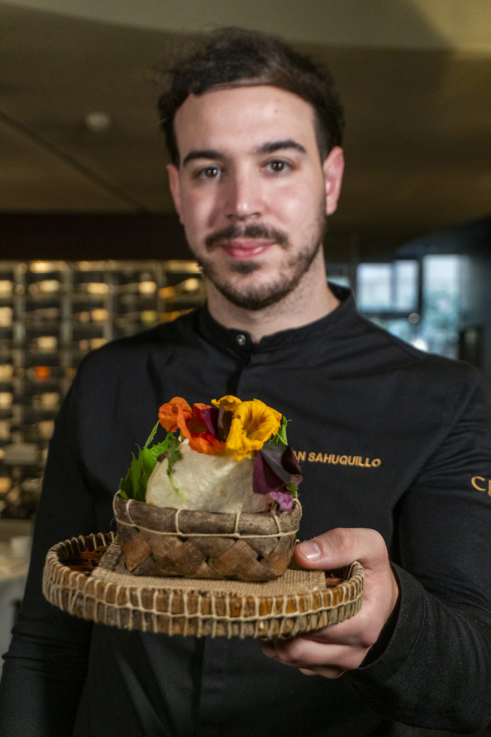Arepa rellena de queso, pastrami y mayonesa de ajíes de Juan Sahuquillo